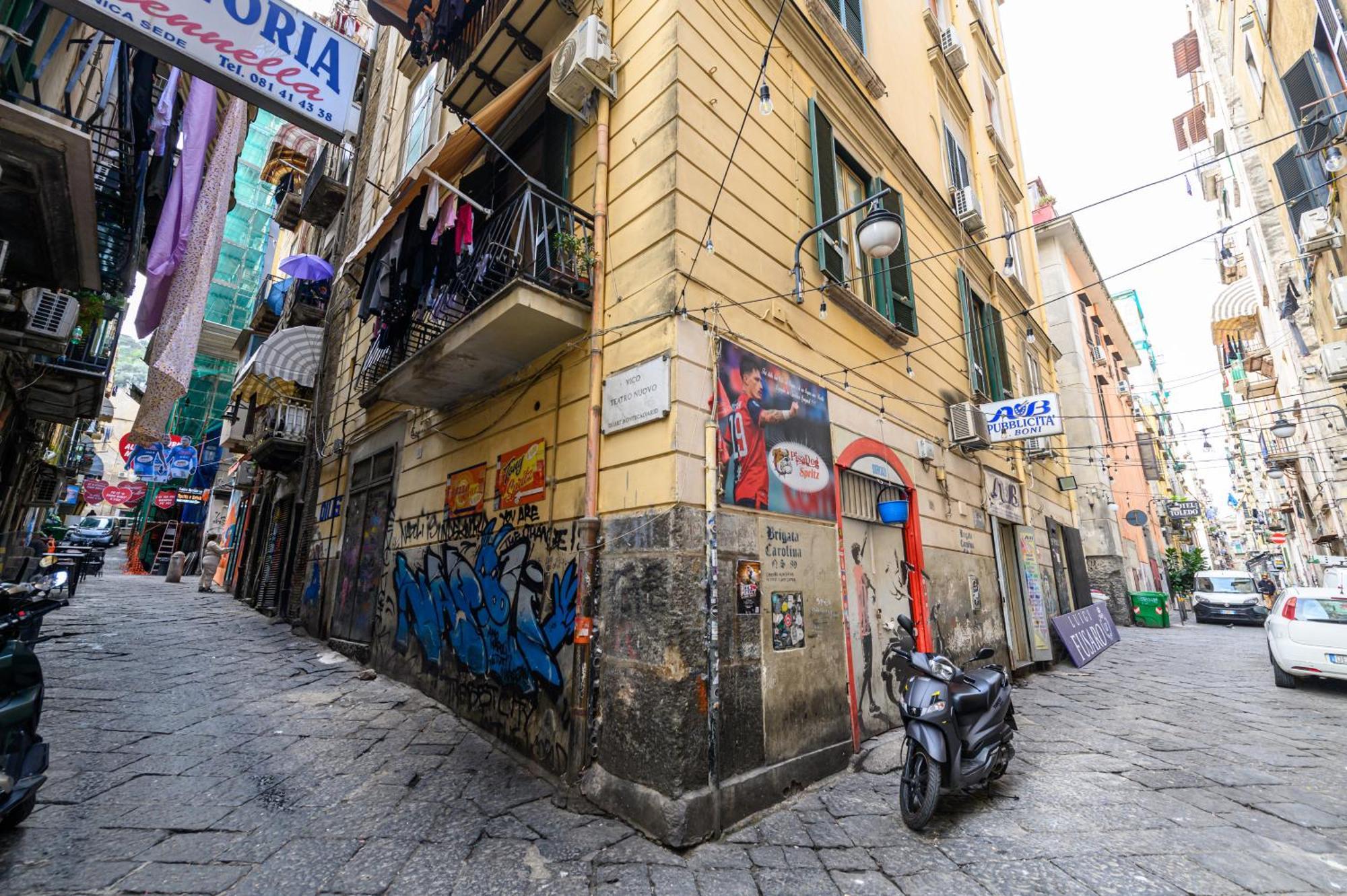 Murales In Bed Spagnoli Appartamento *